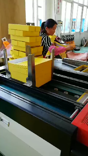 湖州全自動帶翻版煙盒組裝機