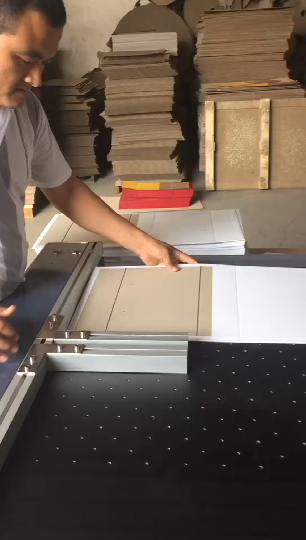 半自動書型盒組裝機(jī)
